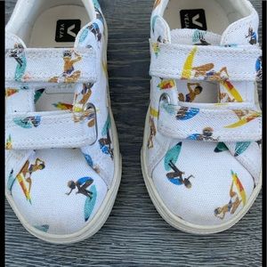 VEJA Toddler Shoes Size 8 (US) 24 (EUR) Pre-owned.